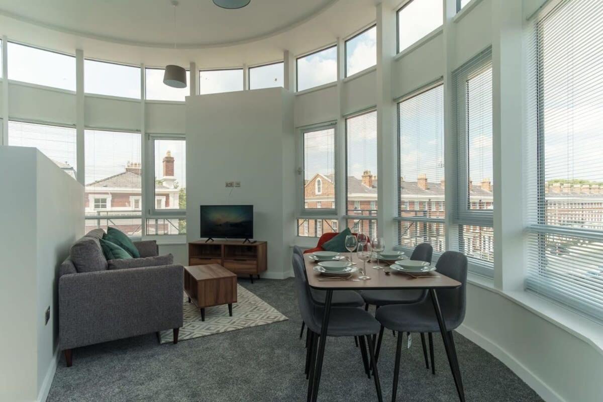Stunning 2 Bedroom Apartment in Liverpool - B&B