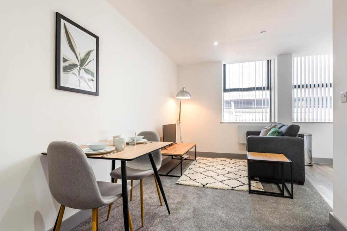 B&B Wakefield - Lovely Studio Apartment in Central Wakefield - Bed and Breakfast Wakefield