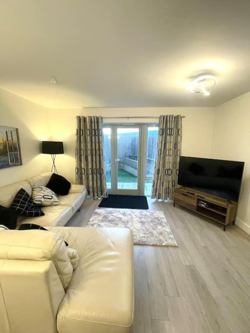 3 bedrooms, 2 story Olympic House Portland - Bed and Breakfast Castletown