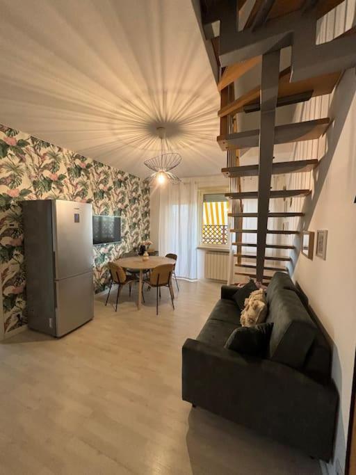 Green nest - 2 camere 2 bagni parcheggio gratuito - B&B Verona