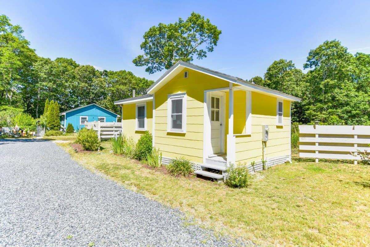 Bright Cottage Close to Bayside Beaches - Bed and Breakfast Eastham