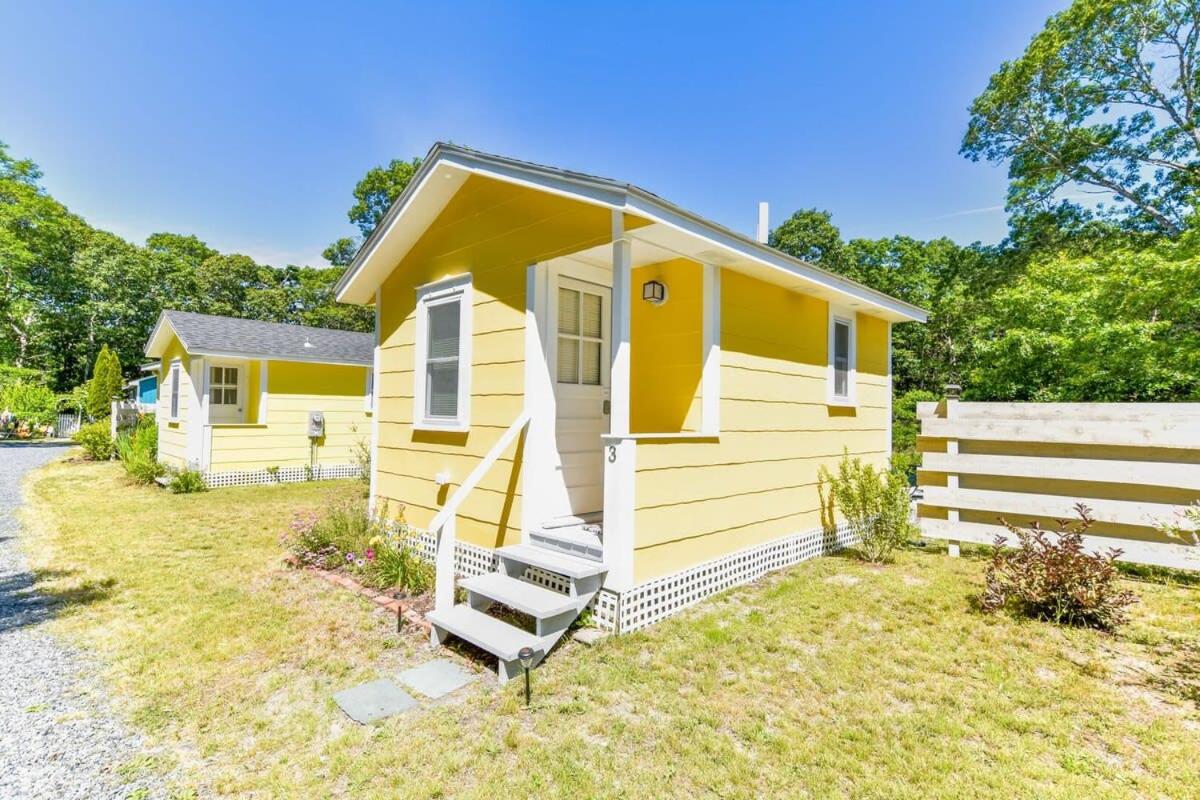 Dreamy Cottage for Two Close to Beaches - Bed and Breakfast