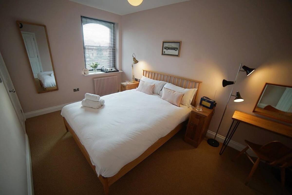 B&B Bristol - The Alma Taverns Boutique Suites Room 2 - Hopewell - Bed and Breakfast Bristol