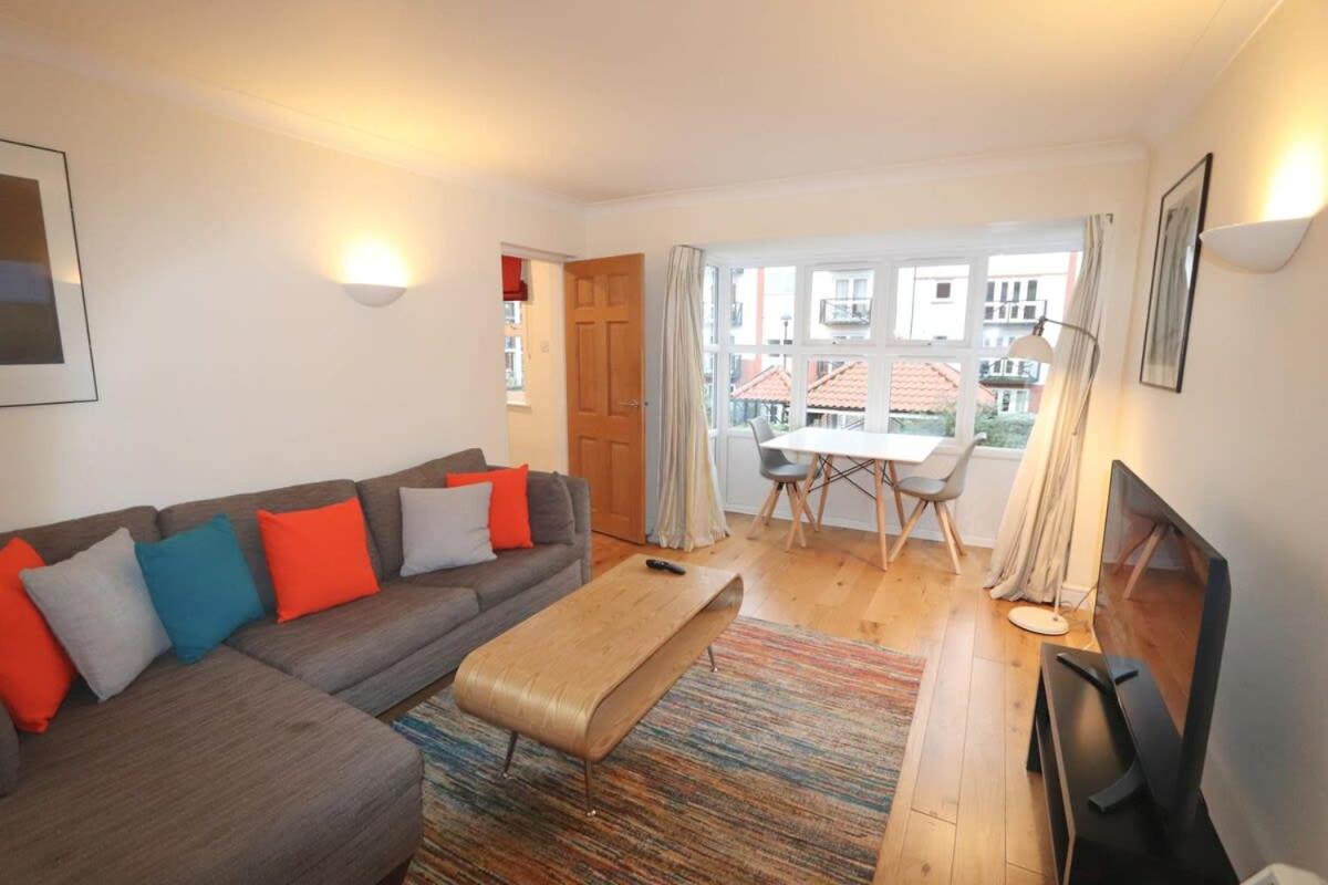 B&B Bristol - Quiet riverside apartment with views and parking- - Bed and Breakfast Bristol