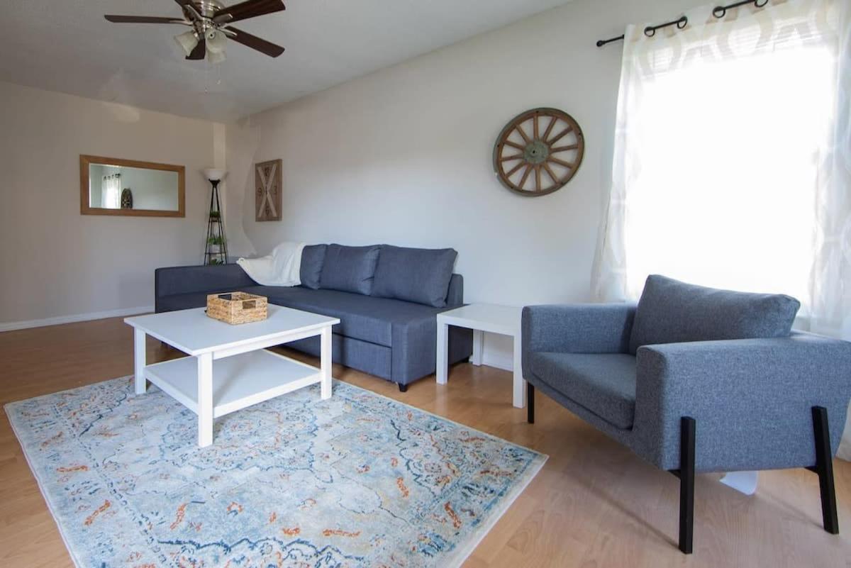 Sojourn 2 Bedroom Townhouse in Virginia Beach - B&B