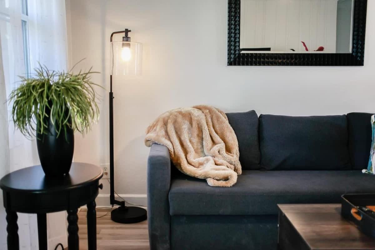 Sojourn Beachside Hideaway 2 BR - B&B Norfolk