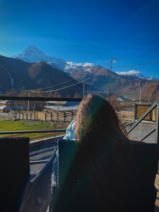 Sunset Cottage Kazbegi - Bed and Breakfast Stepantsminda