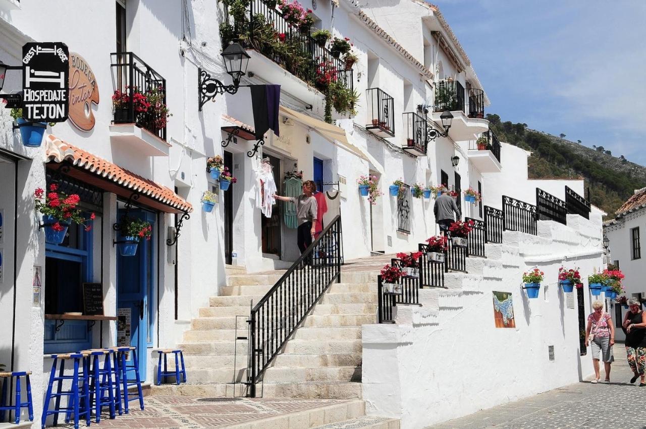 Precioso apartamento con vistas en el centro de Mijas Pueblo - B&B Mijas