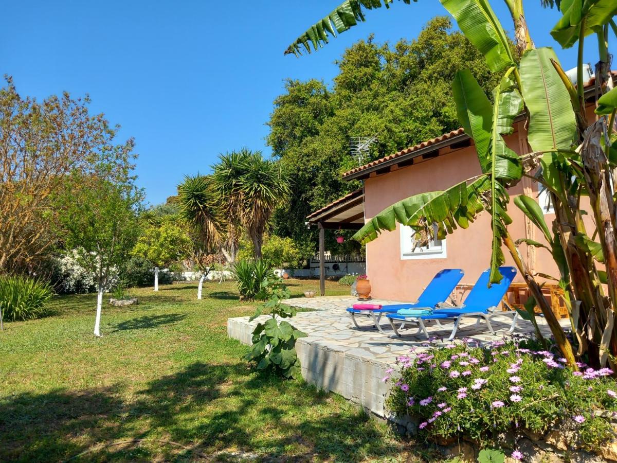 Joleni Cottage in Keramies - Bed and Breakfast