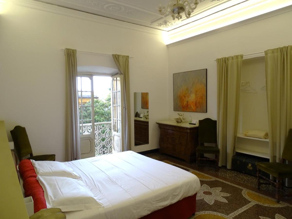 Deluxe Zimmer (2 Erwachsene & 1 Kind)