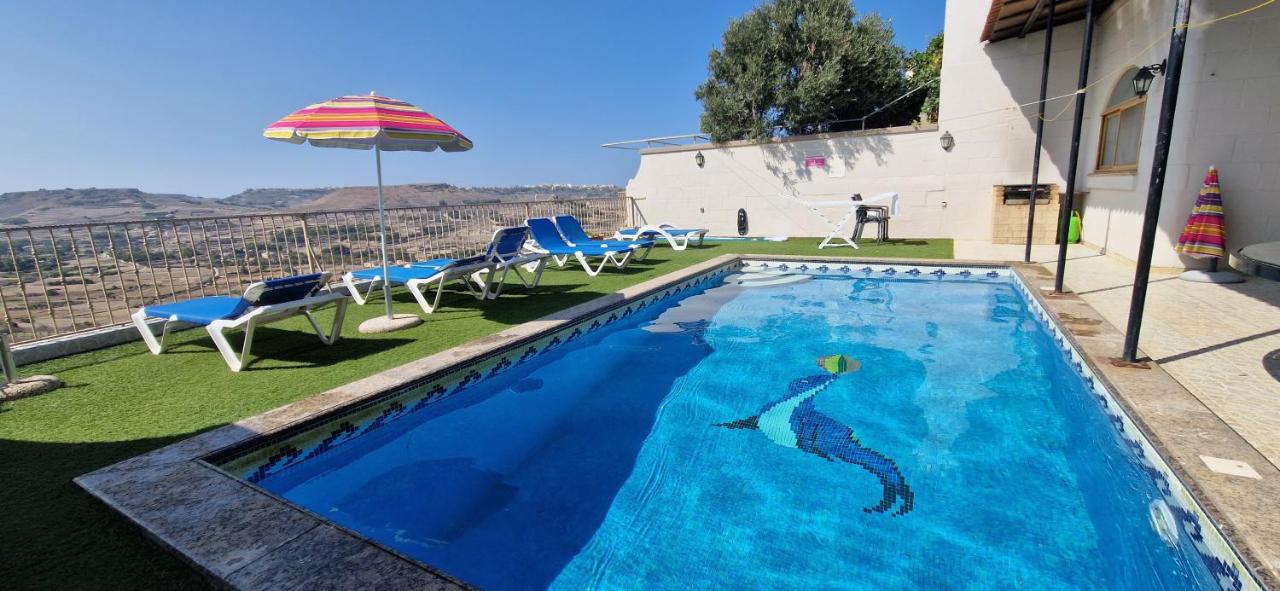 Casa con 4 camere da letto