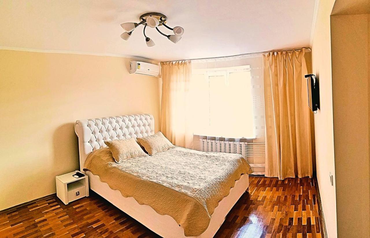 B&B Chișinău - Nice apartment on street Alexandru cel bun 108 - Bed and Breakfast Chișinău