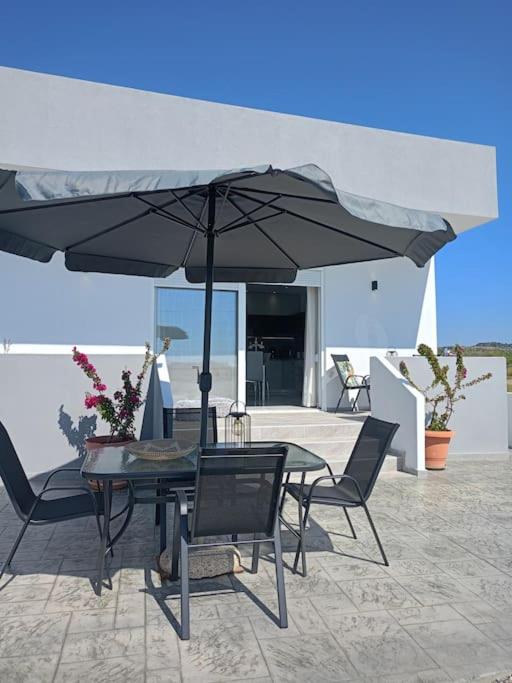 Blue Sky Villa - B&B Kalythiés