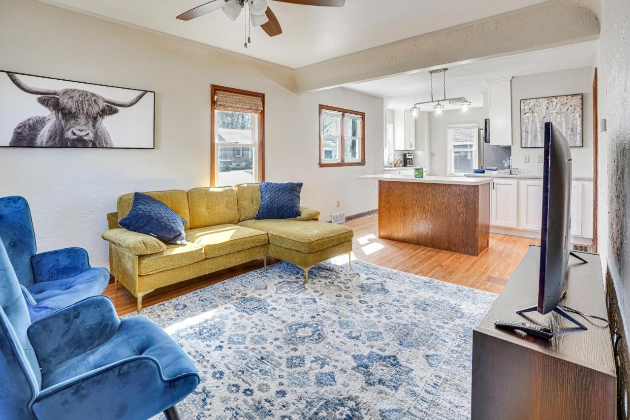 Pet-Friendly Sioux Falls House - 2 Mi to Downtown! - B&B