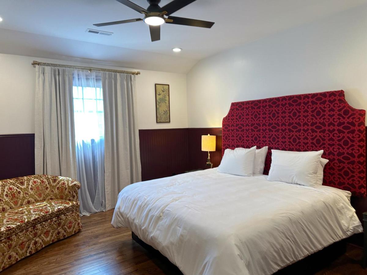 Standard King Room