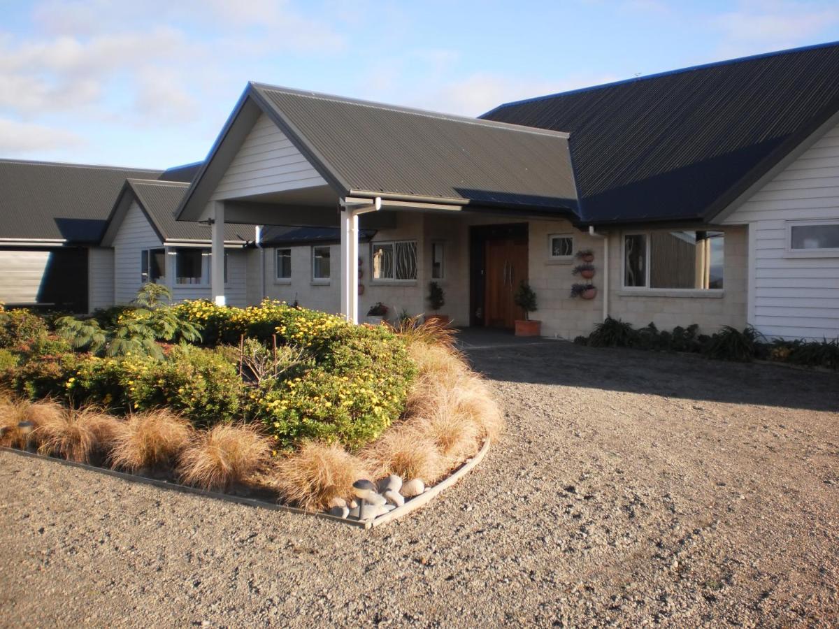 Ribbonwood Country House - B&B