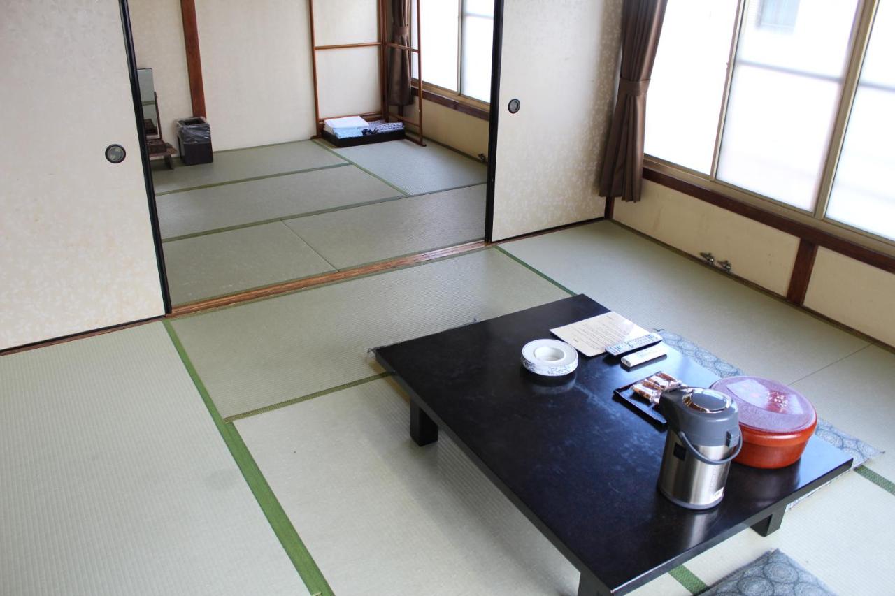 Japanese-Style Family Room