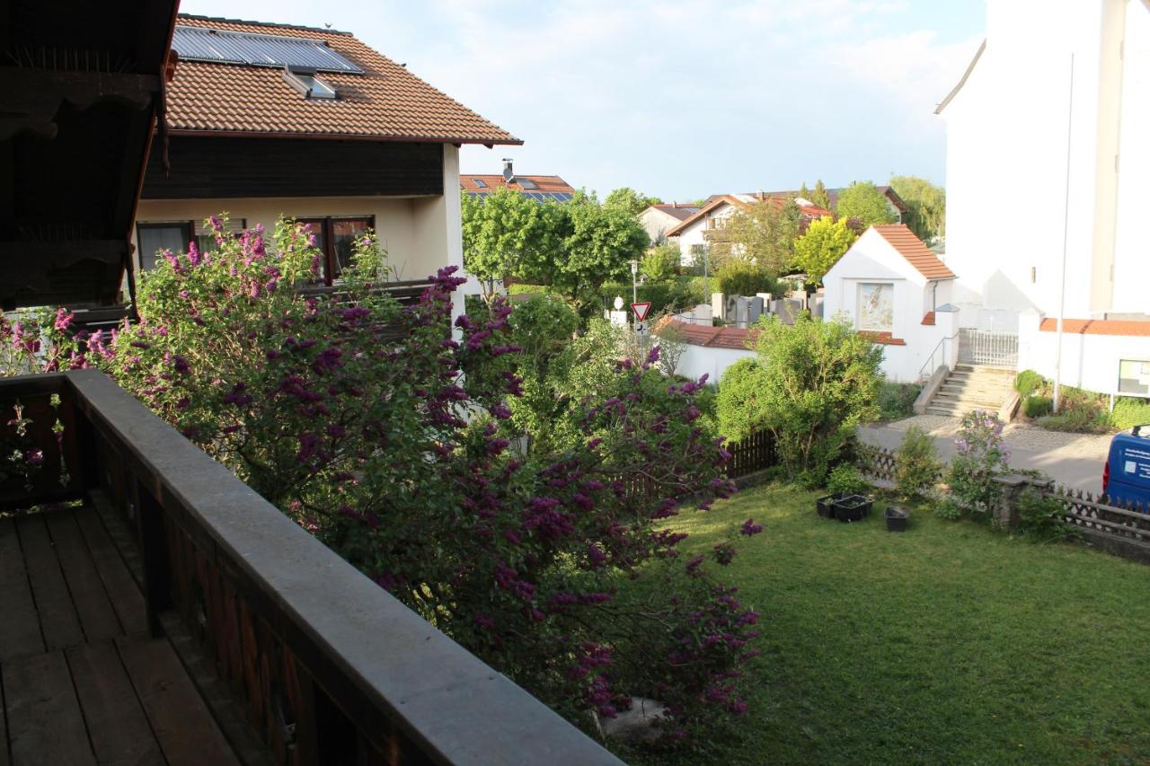 Ferienhaus mit Garten für bis zu 6 Personen - Chambres d’hôtes Rosenheim