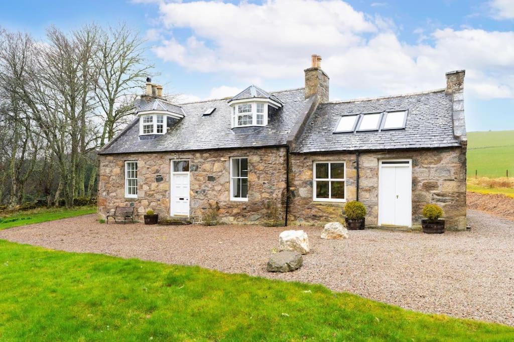 Westerpark Cottage, Pet & Family Friendly Countryside Retreat, Aberdeenshire - Chambres d’hôtes Huntly