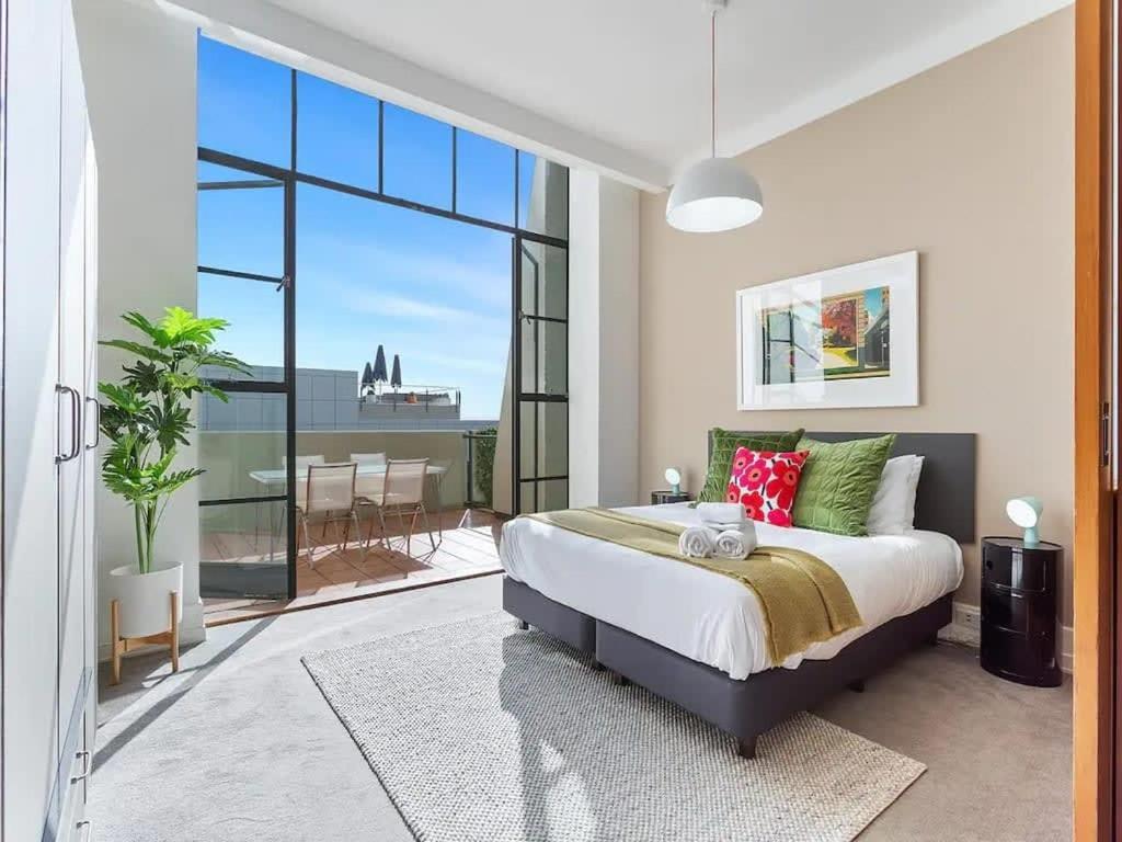 Lovely Bright Apartment with Balcony Pool and Gym - B&B Auckland
