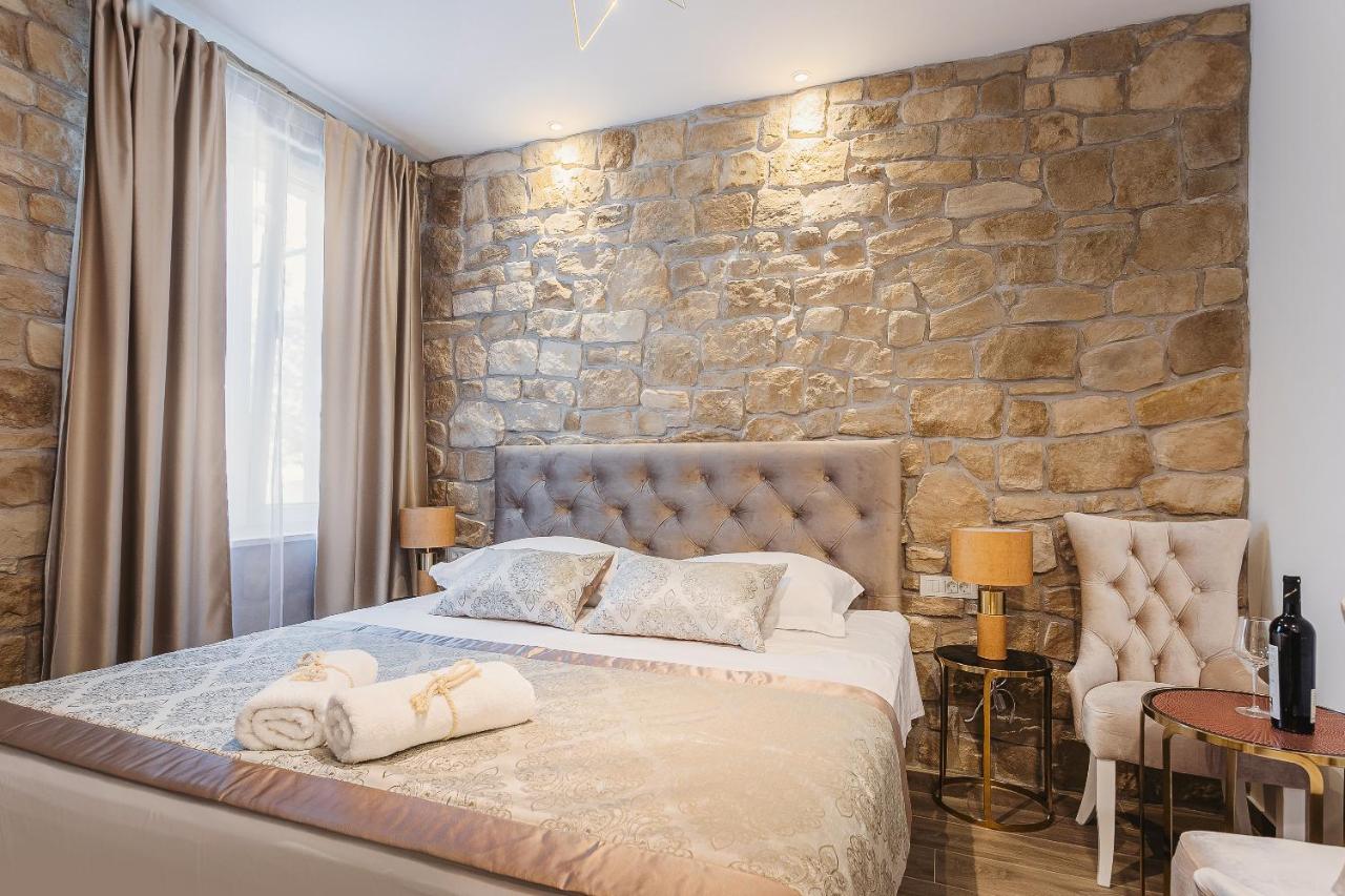 Four Elements Split - B&B