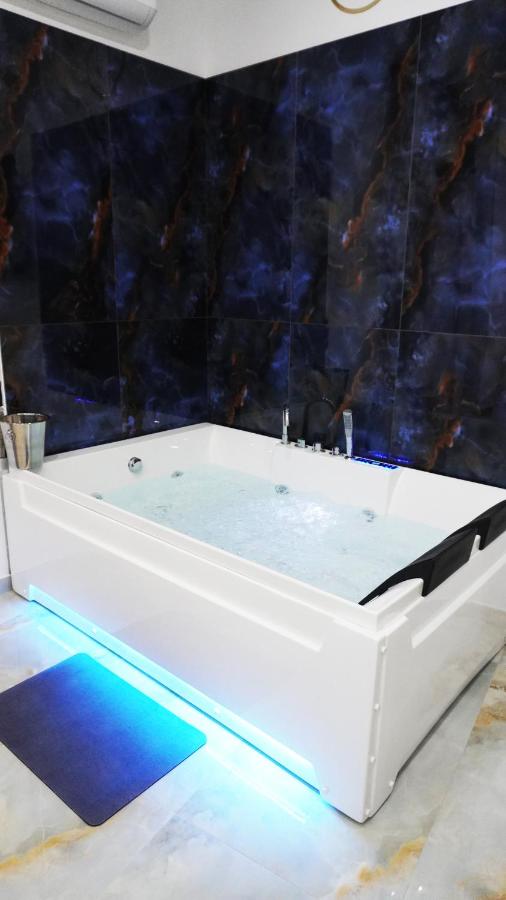 Da Tonino luxury apartments - B&B Napoli