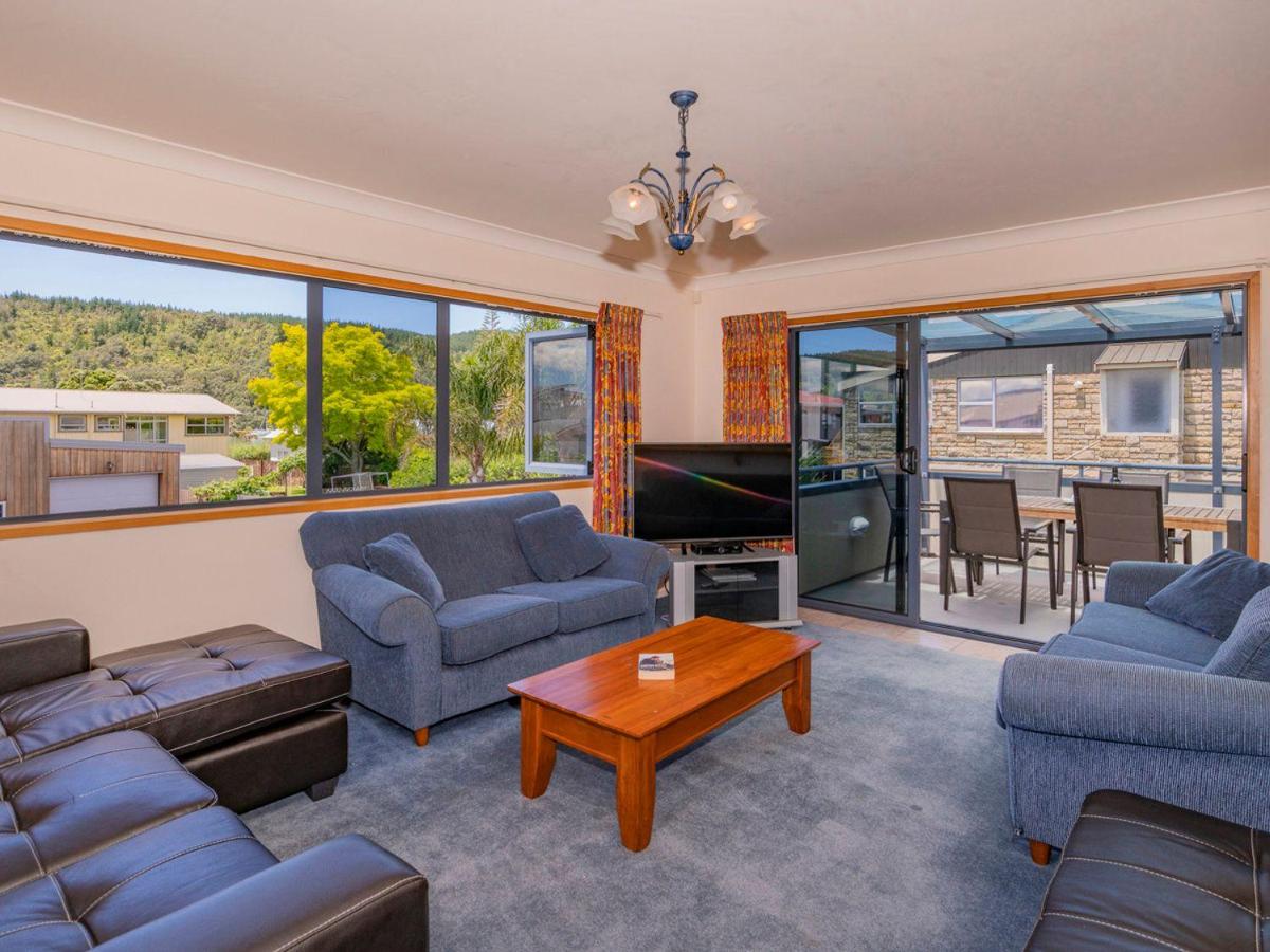 Hosts on the Coast Harbourside Haven - B&B Whangamata