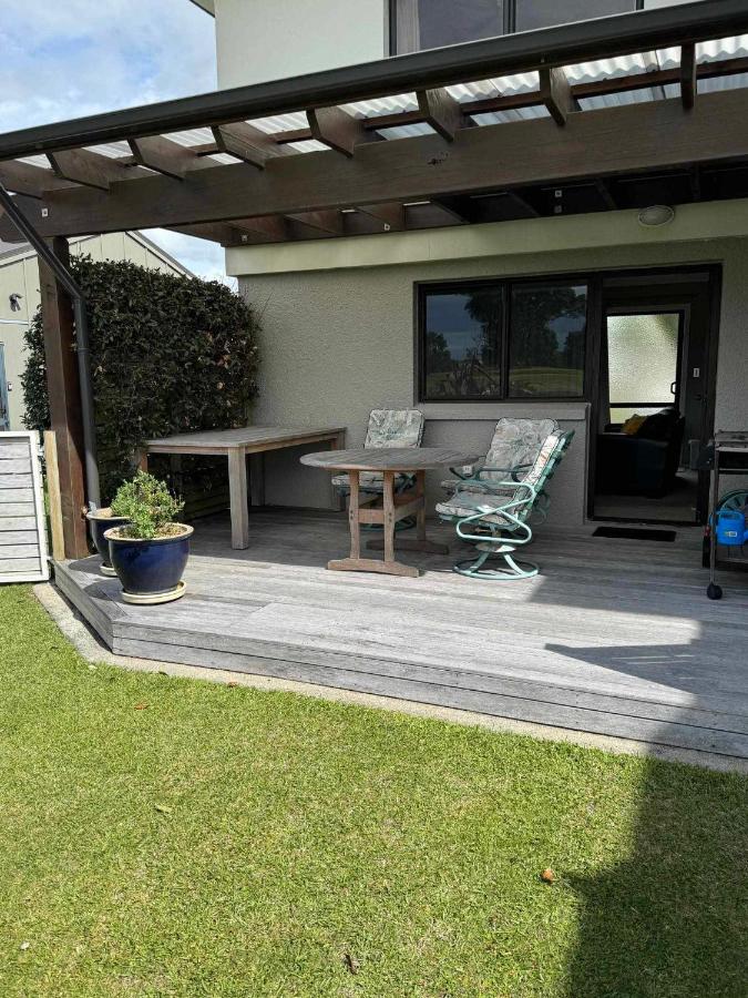 B&B Mount Maunganui - Coastal Golf & Spa Guesthouse - Bed and Breakfast Mount Maunganui