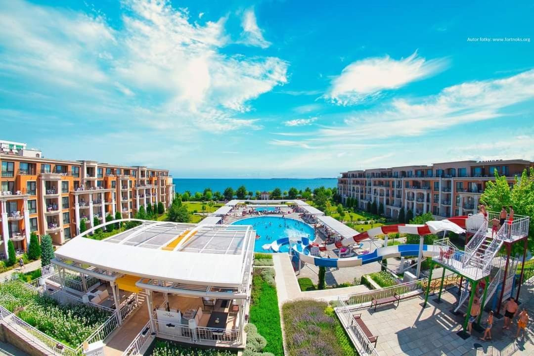 4* Sea Resort Sveti Vlas - Studio with balcony - B&B