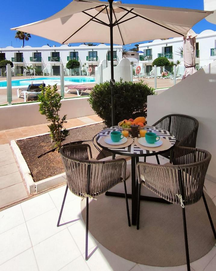 Flor de Las Dunas pools wifi tennis fibra 600mb - Chambres d’hôtes Corralejo