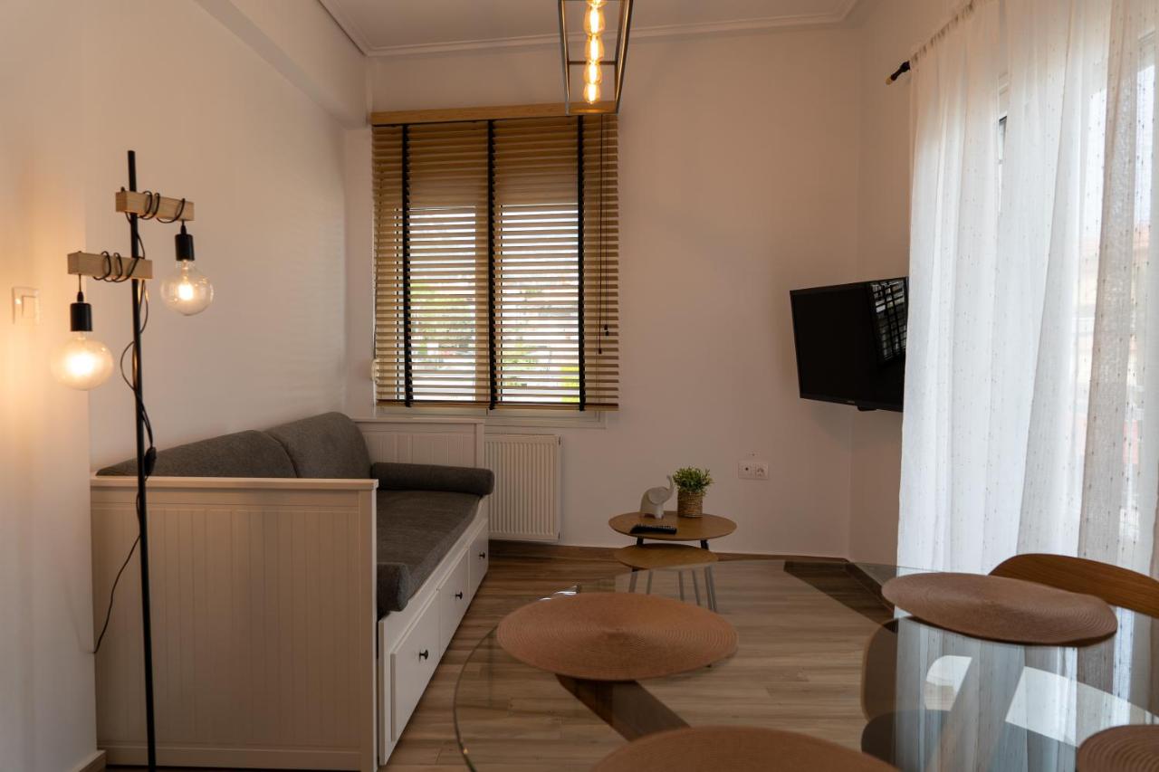 Ophelia - New Modern Apartment with Spectacular Olympus View - Chambres d’hôtes Litochoro