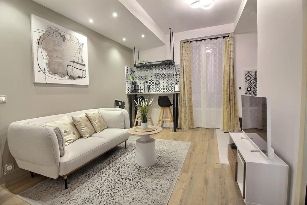 La Demeure des 3 Colombes - B&B
