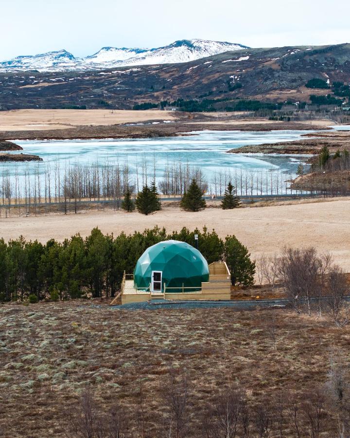 B&B Selfoss - Golden Circle Domes - Lake View - Bed and Breakfast Selfoss