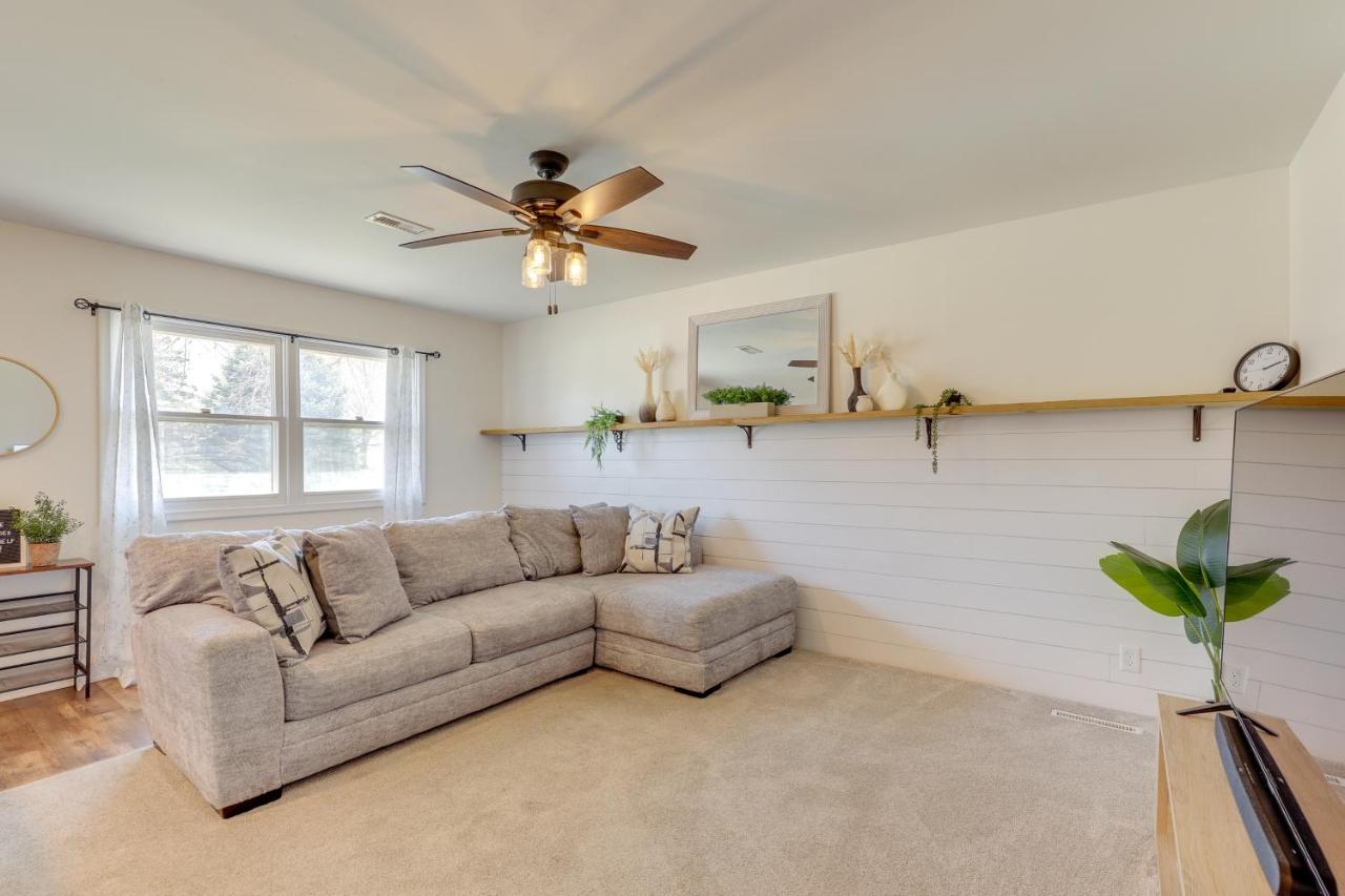 Family-Friendly Lincoln Home with Sandbox and Grill! - Ferienwohnung