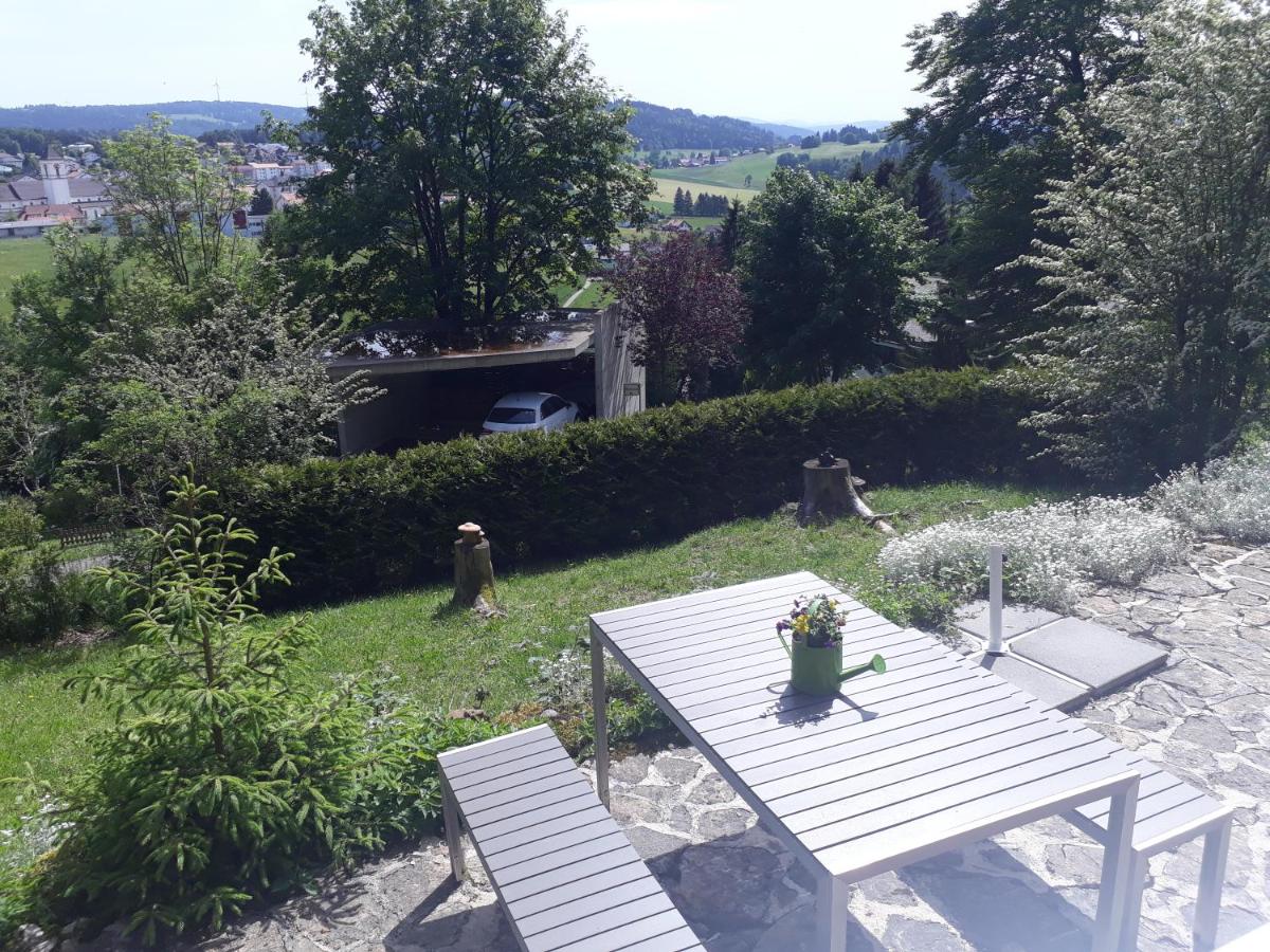 Chalet Idylka - Chambres d’hôtes Saignelégier