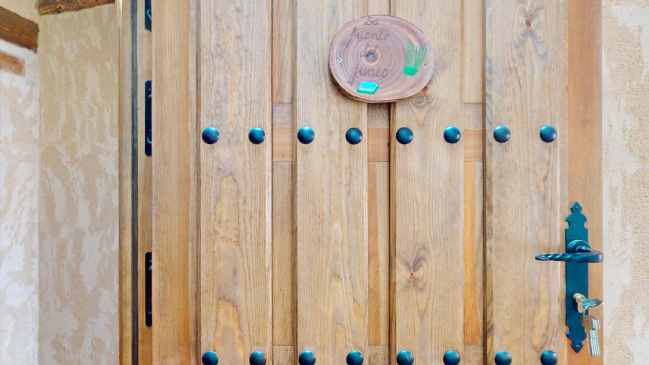 Casa Rural La Fuente del Junco - Chambres d’hôtes Caballar