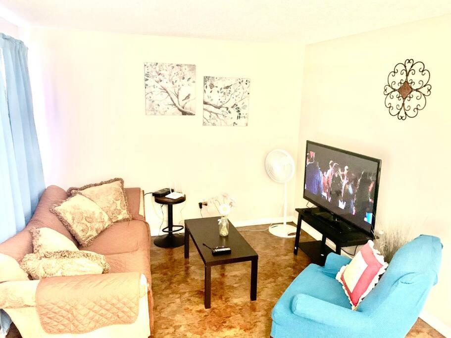 Travel workers-2br1ba -3 beds-welcome Oval & xAI - Bed and Breakfast