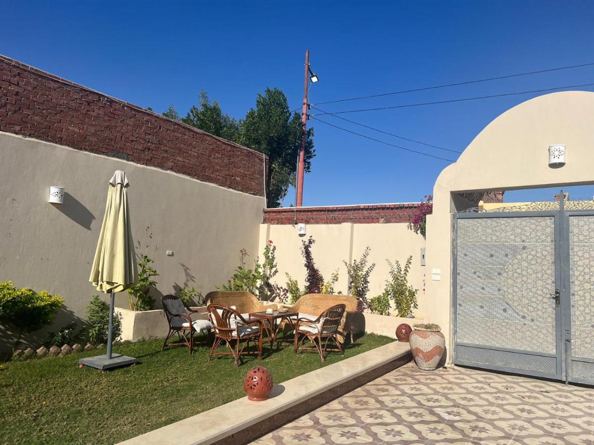 West Bank luxury villa - B&B