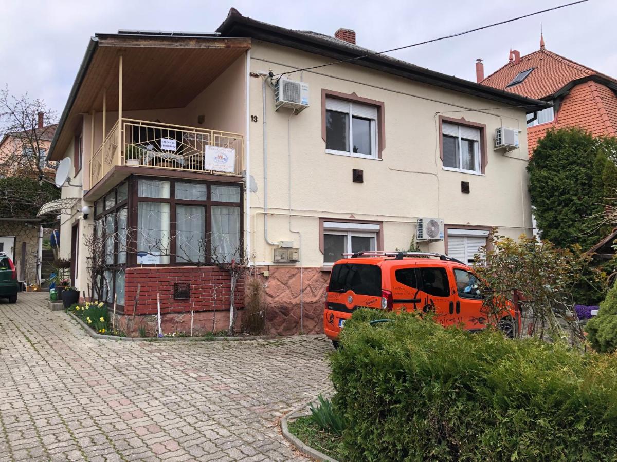 RELAX13 Vendégház - Ferienwohnung Hévíz