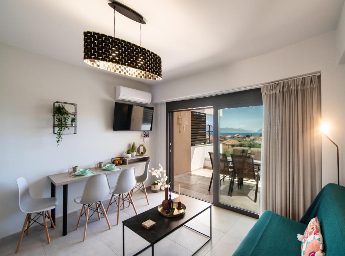 Katerina Luxurious Sea View - B&B