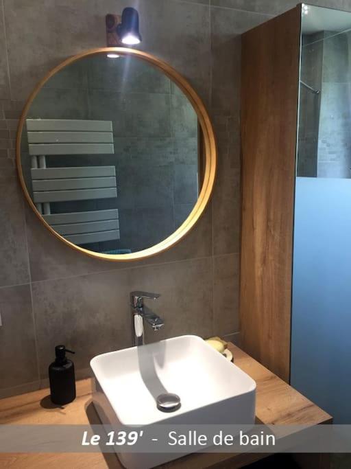 Standaard Tweepersoonskamer met Gedeelde Badkamer