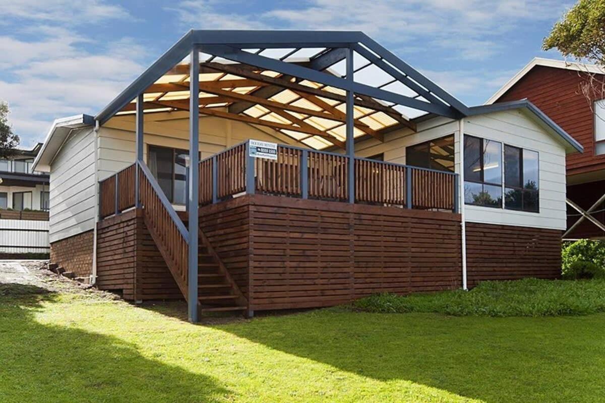 Whale Rider - Near Goolwa Beach - BYO Linen - Bed and Breakfast