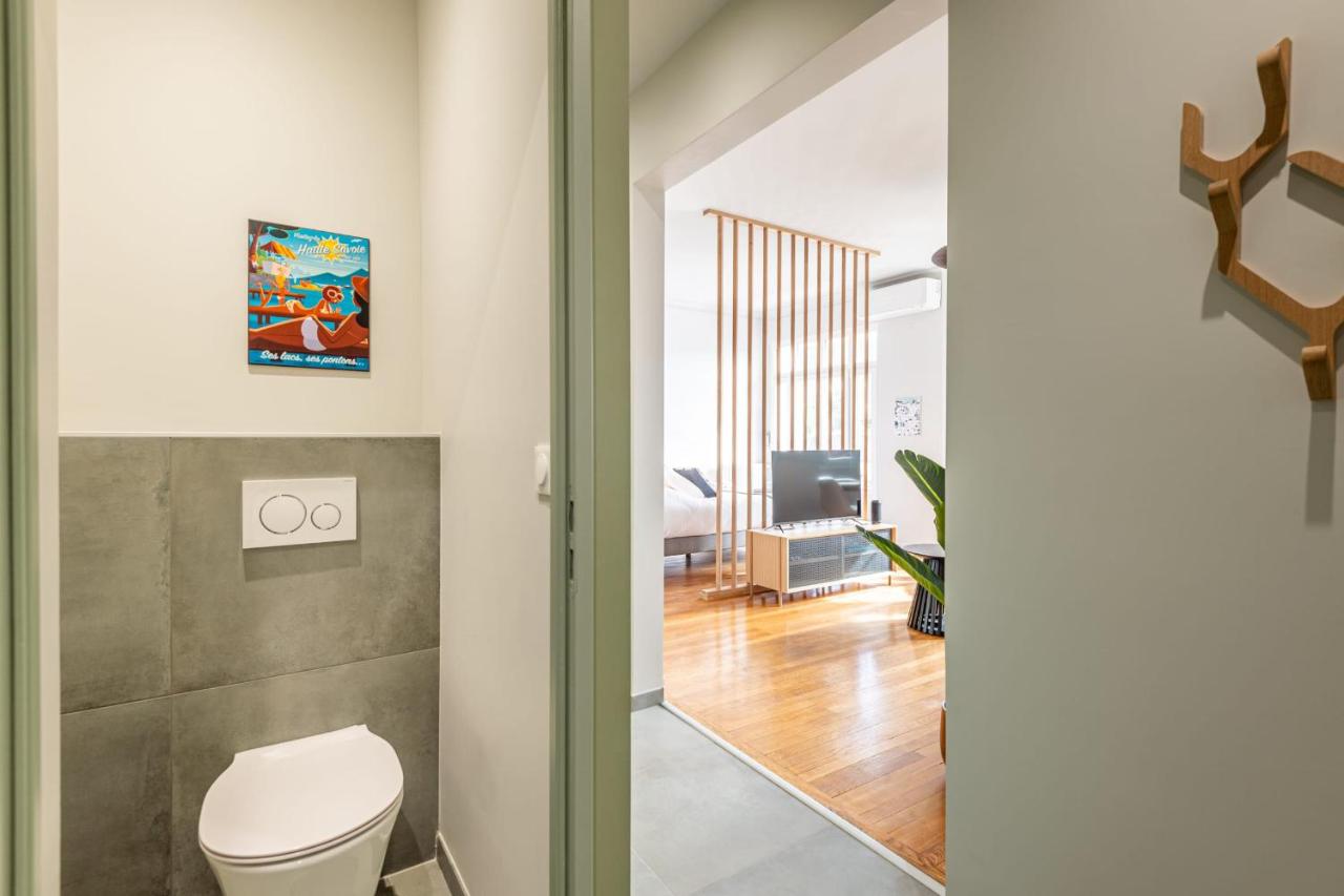 PANORAMIC SUITE - SUPERB flat in the heart of the old town 5 stars - B&B Annecy