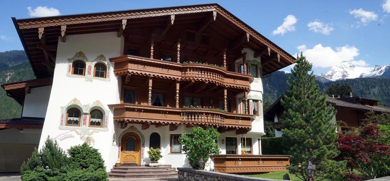 B&B Mayrhofen - Landhaus Sabrina - Bed and Breakfast Mayrhofen