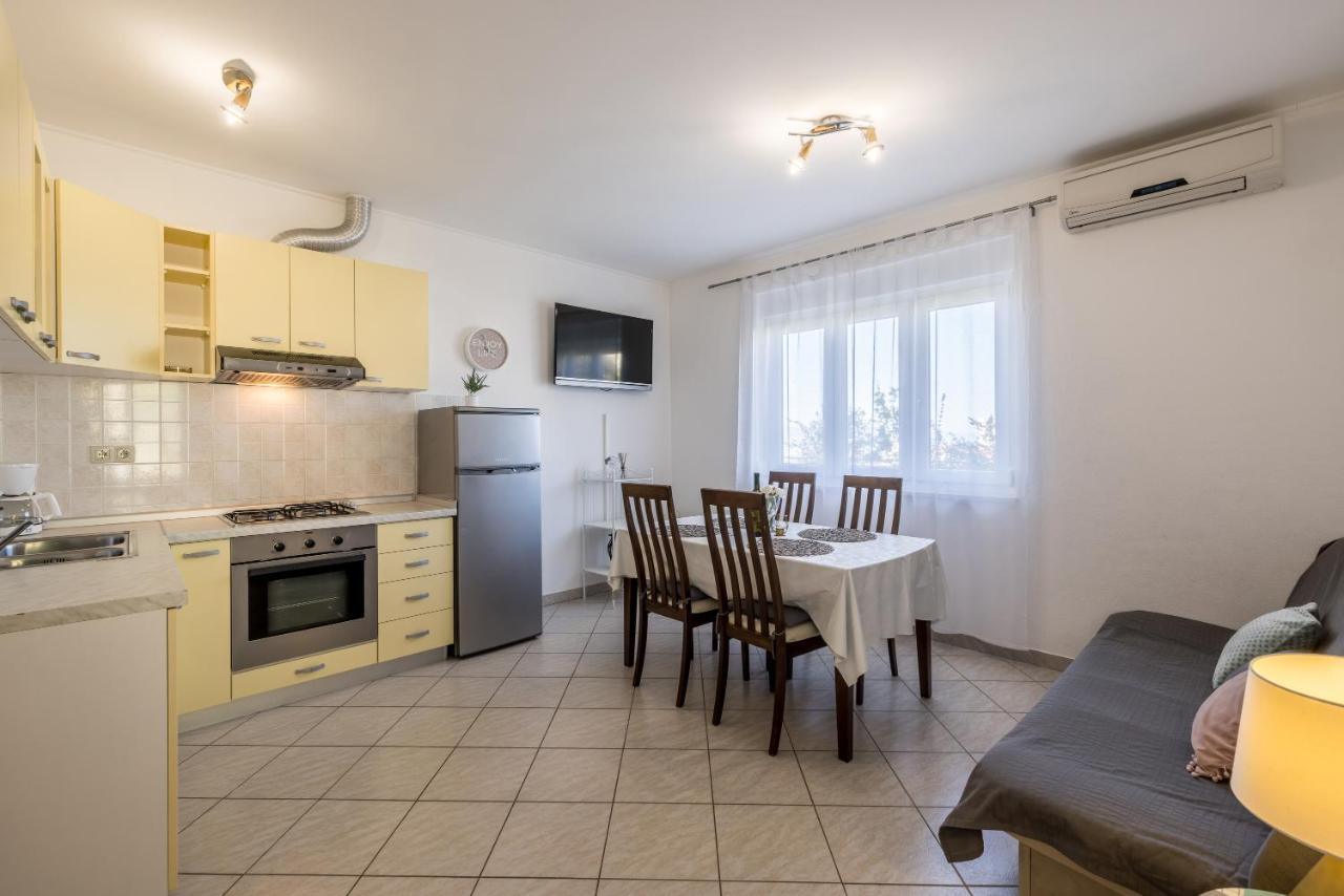 Cozy Apartment Tony - B&B Dugi Rat