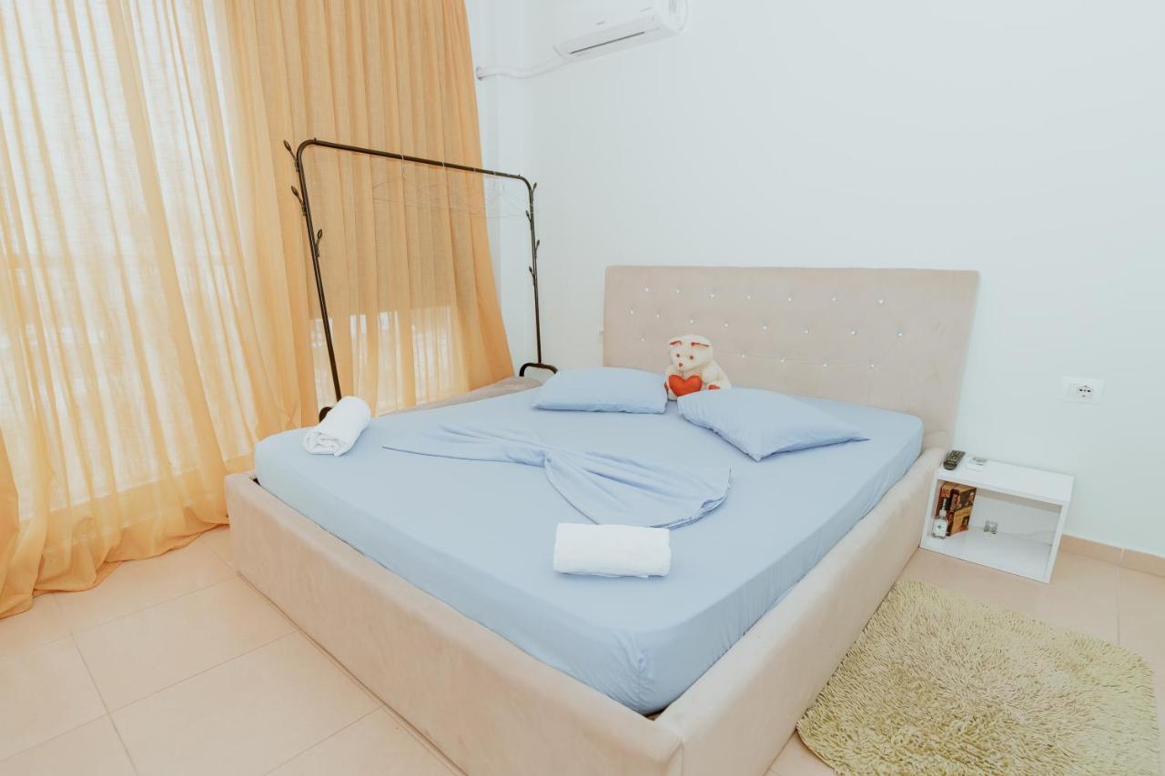 Pretty Smart Appartment - B&B Tirana