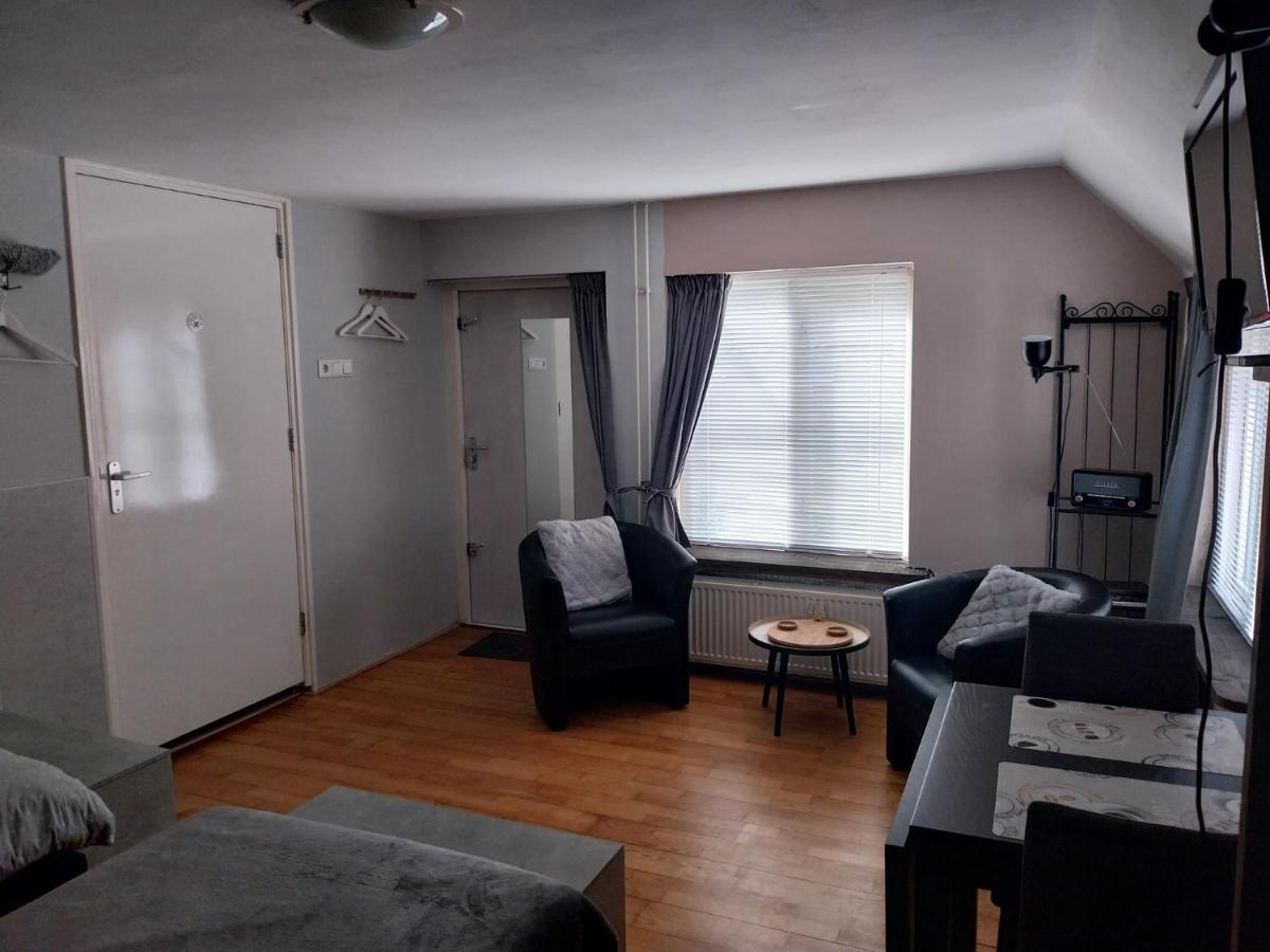 Twin Room with Bathroom