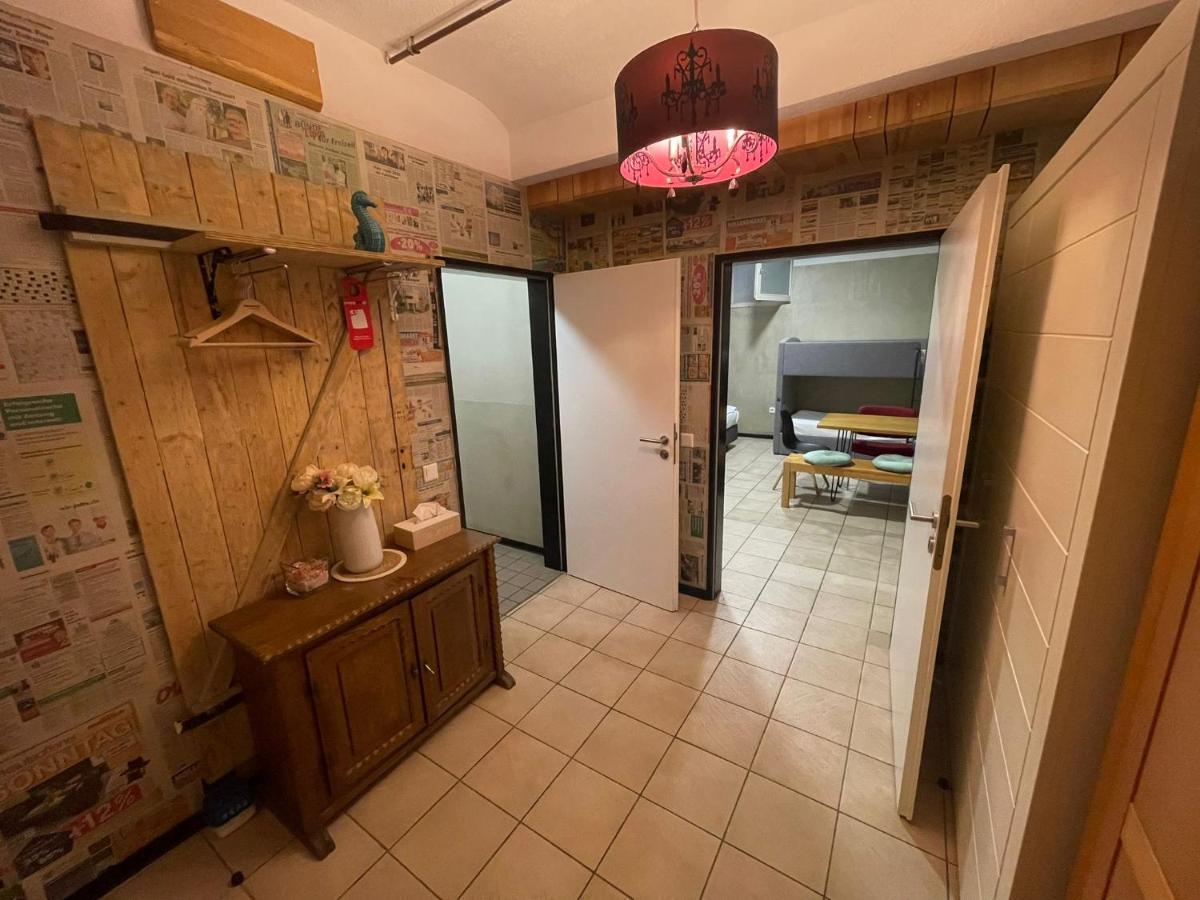 Koby Work&Stay Souterrain Apartment, WiFi&Komfort - Ferienwohnung
