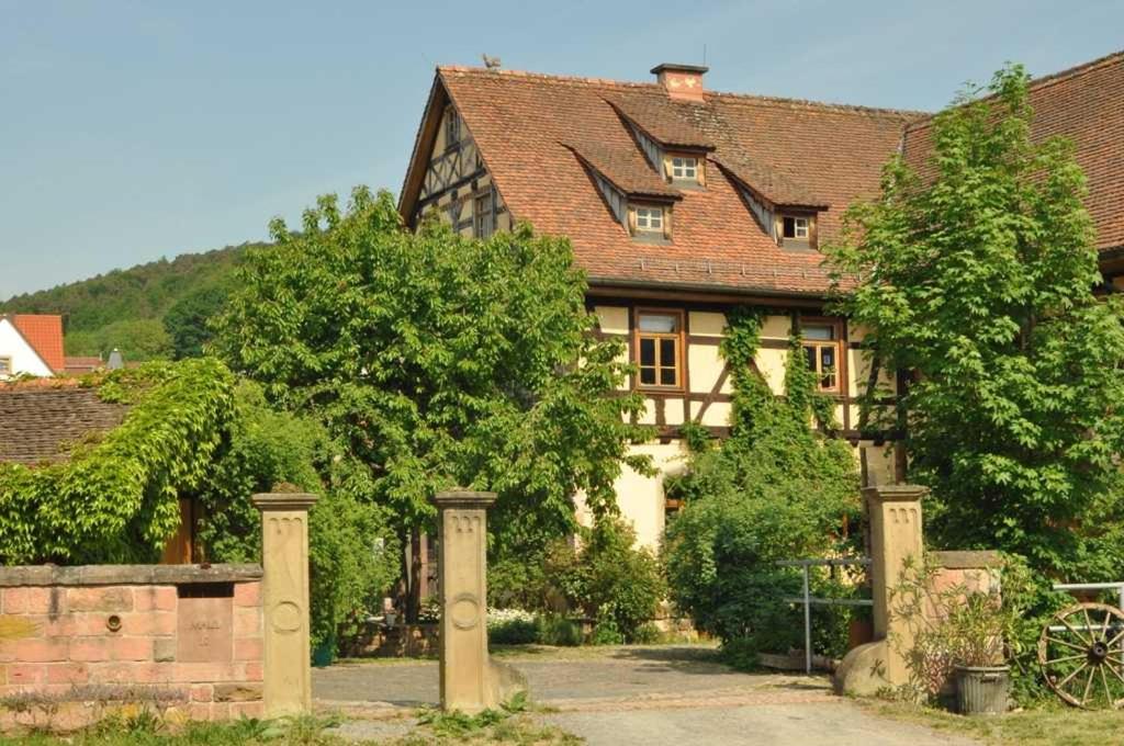 Gästezimmer - Fuhrhalterei Maul - Ferienwohnung