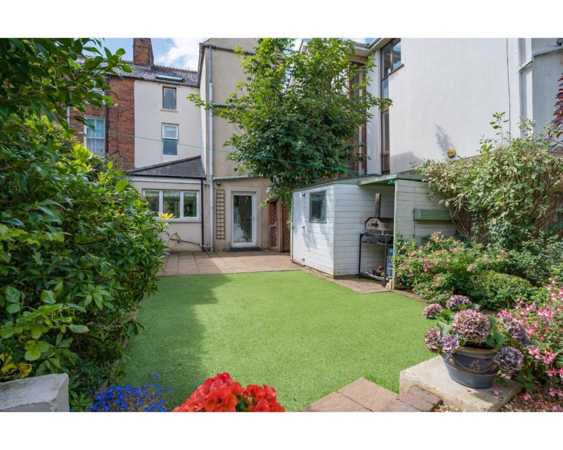 Ormeau Park Residence - Bed and Breakfast